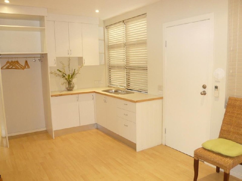 9 Wilkins St, Annerley QLD 4103