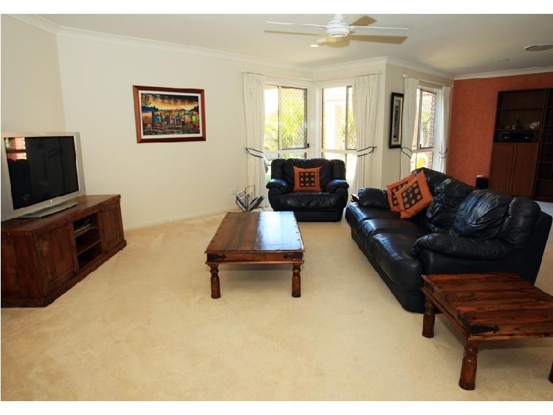 12 Darcelle Place, Ormiston QLD 4160