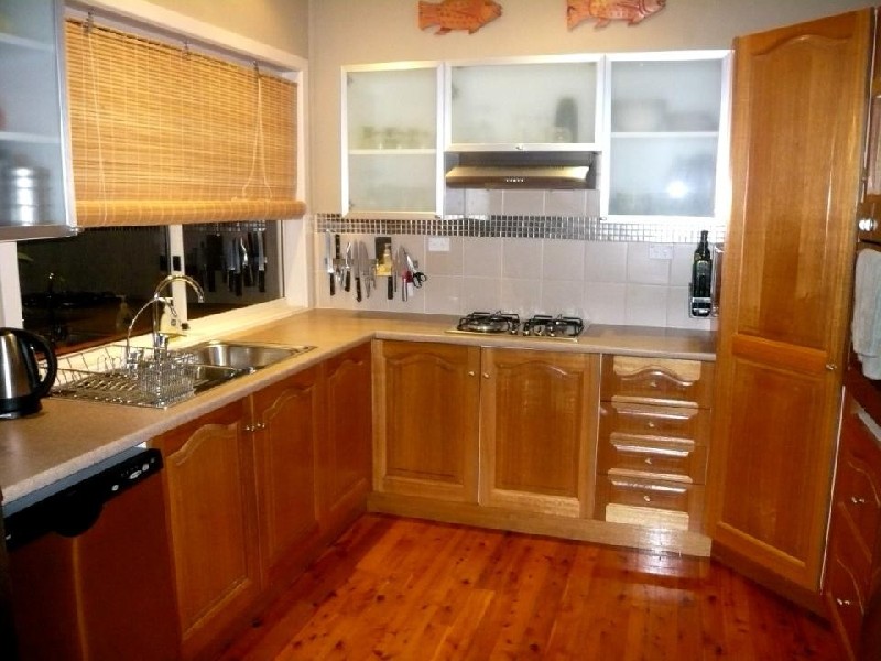 27 Waverley St, Annerley QLD 4103