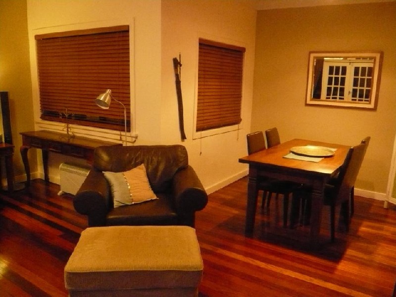 27 Waverley St, Annerley QLD 4103