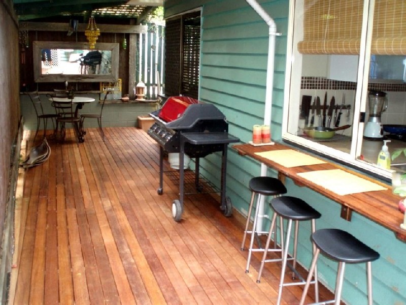 27 Waverley St, Annerley QLD 4103