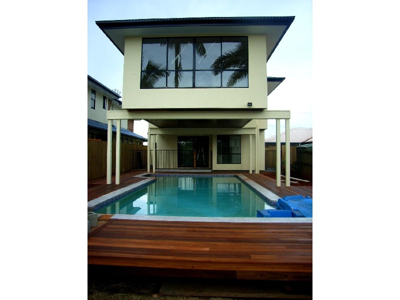 27 South St, Cleveland QLD 4163