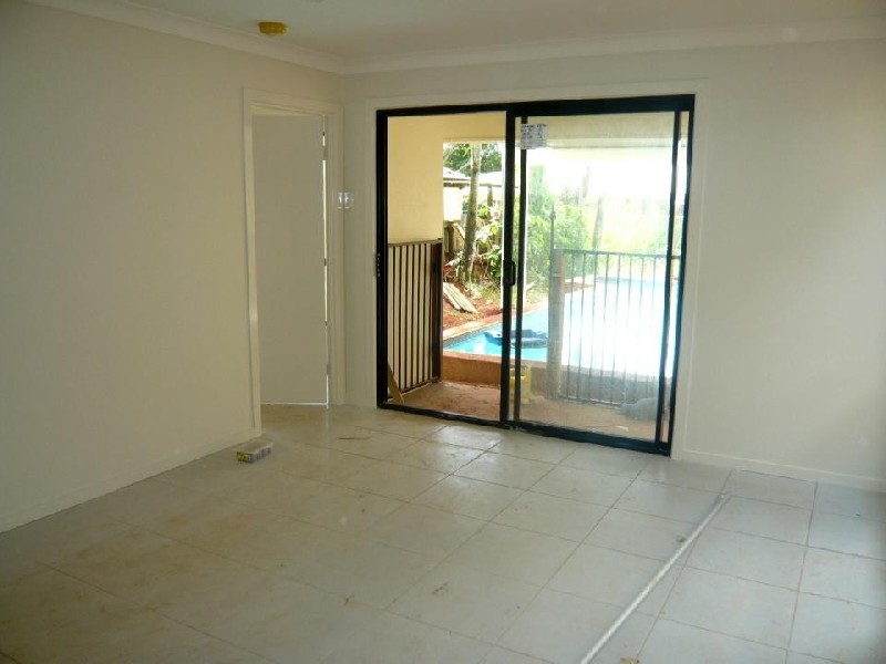 27 South St, Cleveland QLD 4163