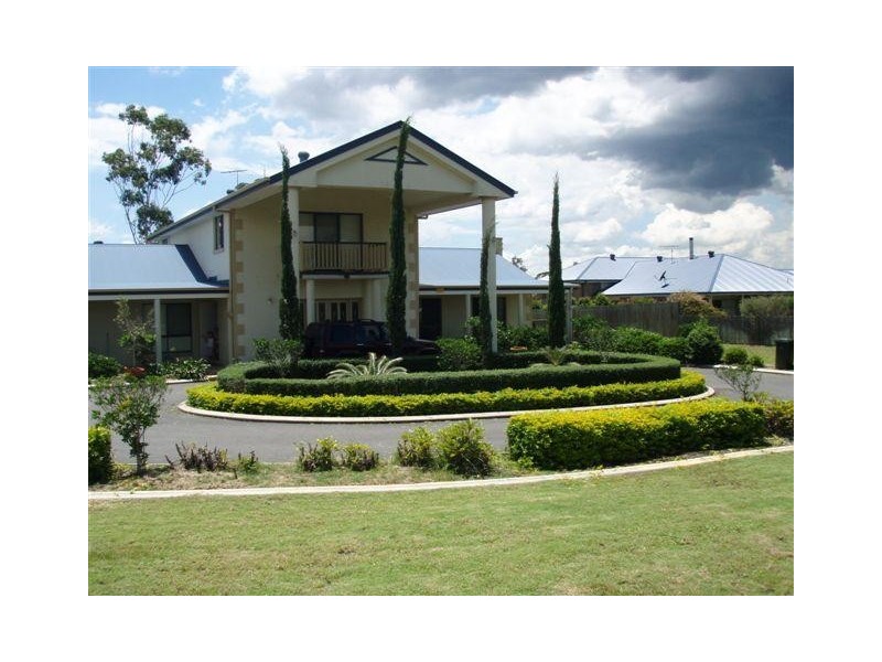 35 Parrot St, Greenbank QLD 4124