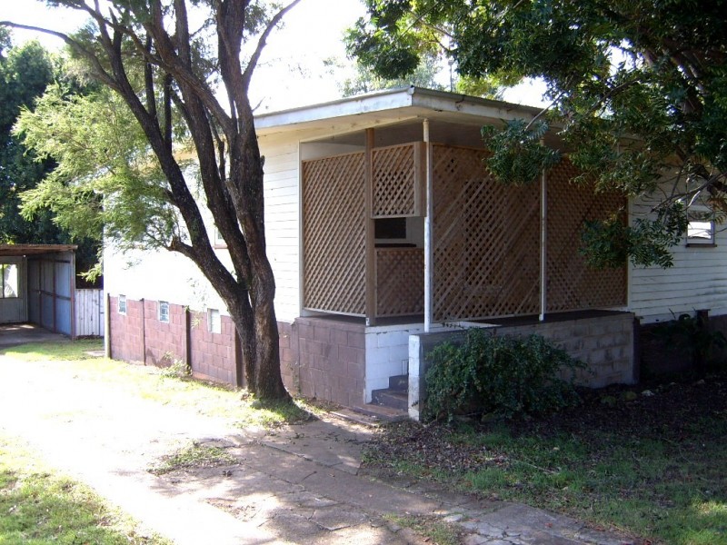 11 PAMPHLET, Dunwich QLD 4183