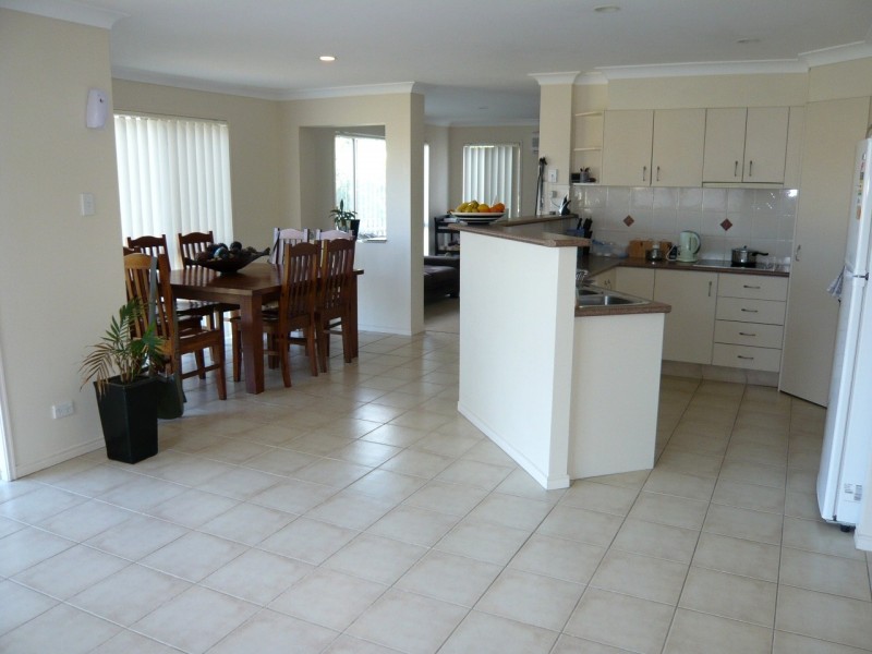 Meadowbrook QLD 4131