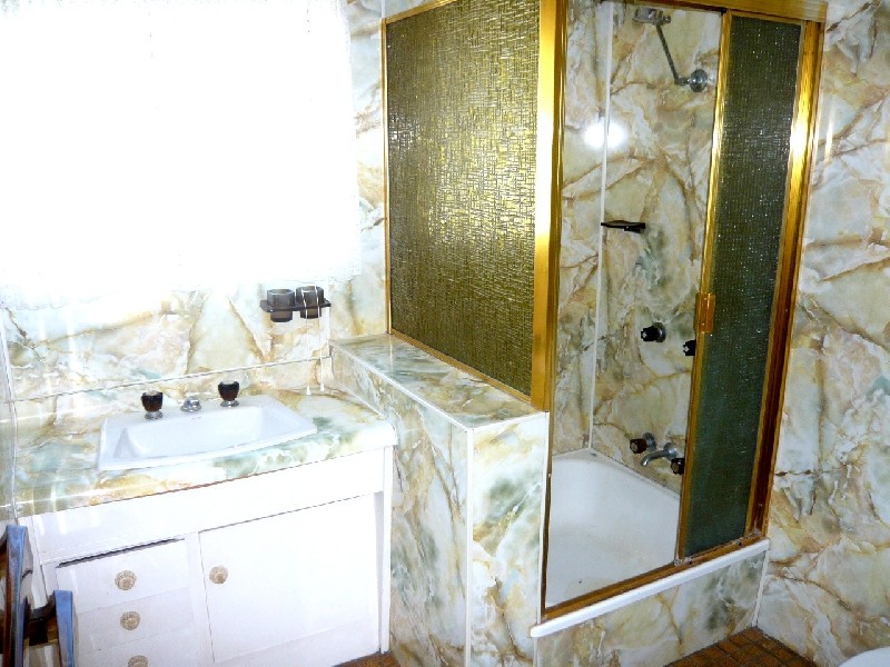 12 Hope St, Norman Park QLD 4170