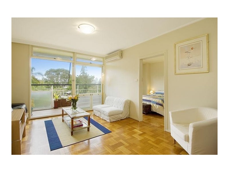 2L/182 Dornoch Tce, Highgate Hill QLD 4101