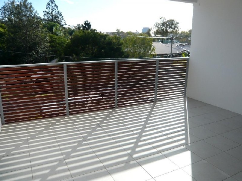 1/66 Alpha St, Toowong QLD 4066