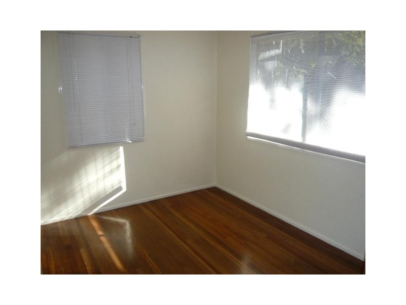 6 Boundary Rd, Indooroopilly QLD 4068