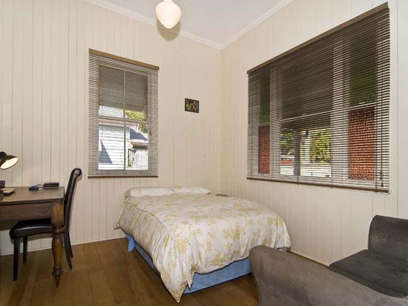 13 Terrace St, Newmarket QLD 4051