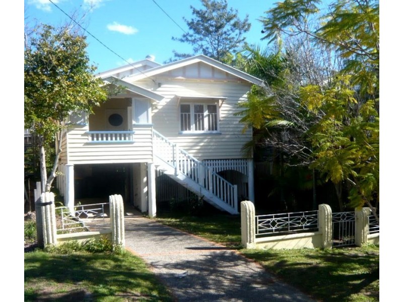 95 Overend St, Norman Park QLD 4170