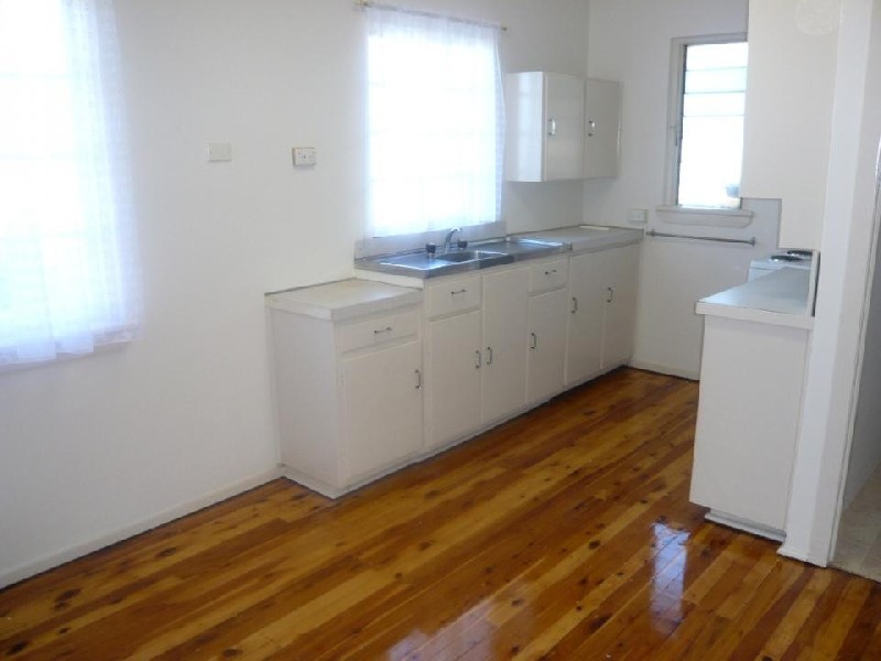 270 Hamilton Rd, Chermside QLD 4032