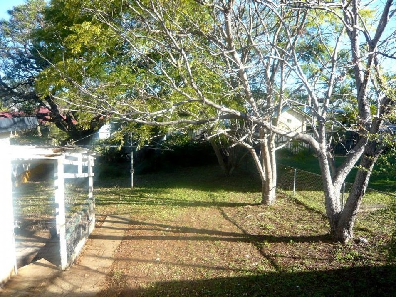 270 Hamilton Rd, Chermside QLD 4032