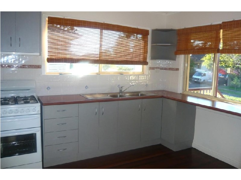 10 Arura St, Mansfield QLD 4122