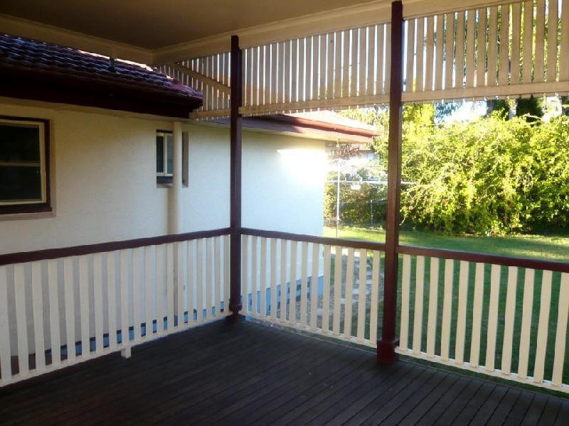 10 Arura St, Mansfield QLD 4122