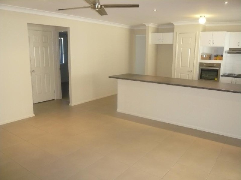 75 Sunview Rd, Springfield QLD 4300