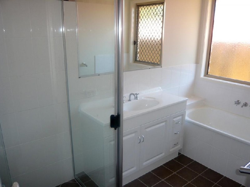68 Sunview Rd, Springfield QLD 4300
