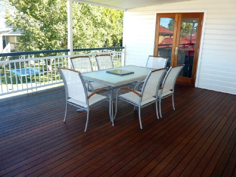 33 Thomas St, Sherwood QLD 4075