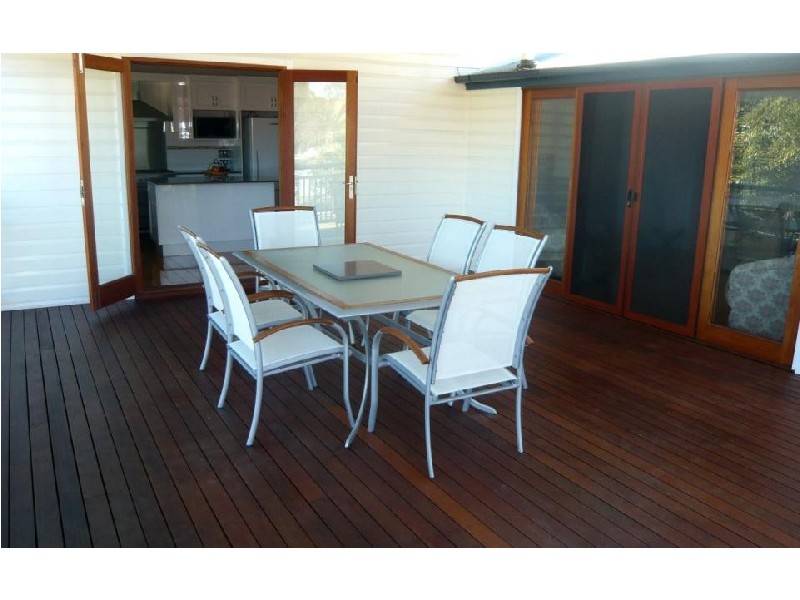 33 Thomas St, Sherwood QLD 4075