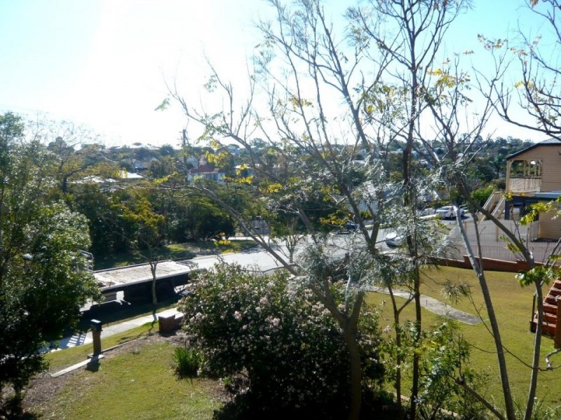 44 Brooks St, Camp Hill QLD 4152