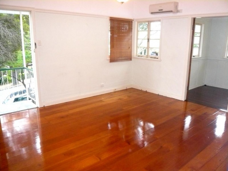 55 Mackay St, Windsor QLD 4030
