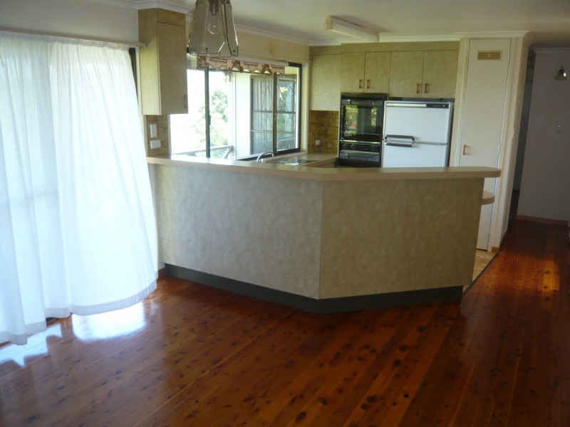 26 Royston St, Brookfield QLD 4069