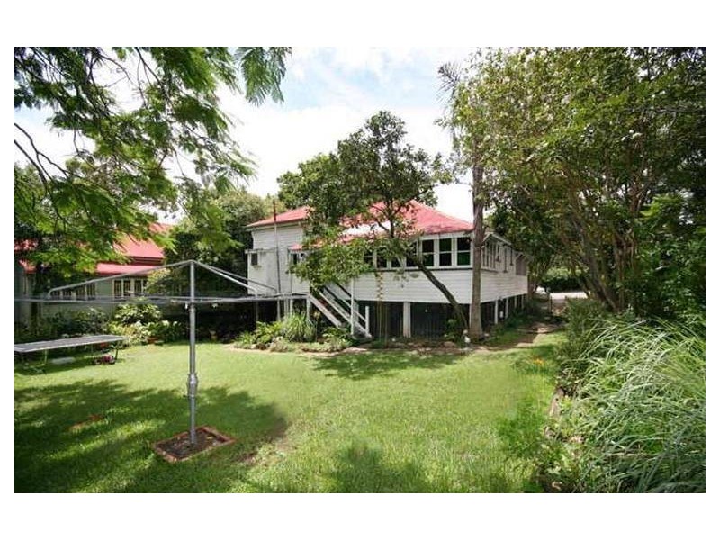 126 School Rd, Yeronga QLD 4104