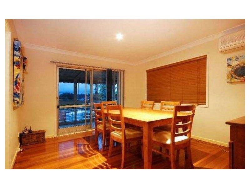 80 Niven St, Stafford Heights QLD 4053