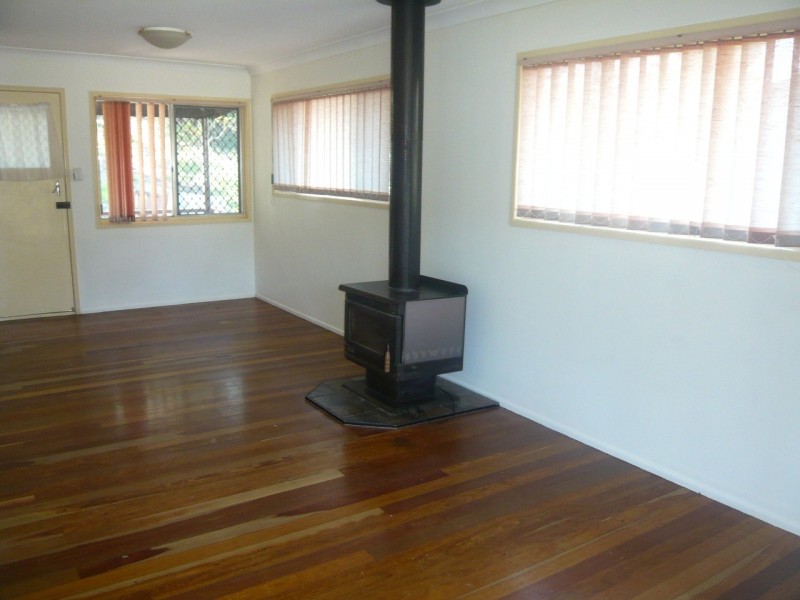 1 Ascot St, Goodna QLD 4300