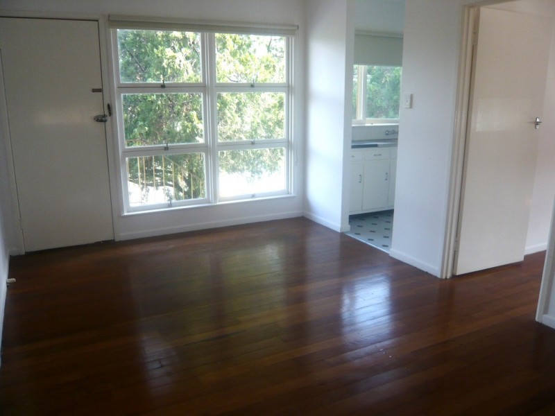 1/43 Thurlow St cnr Free St, Newmarket QLD 4051