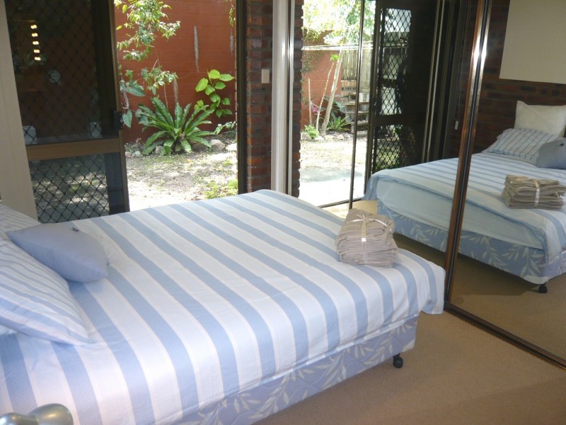 22 Paradise St, Highgate Hill QLD 4101