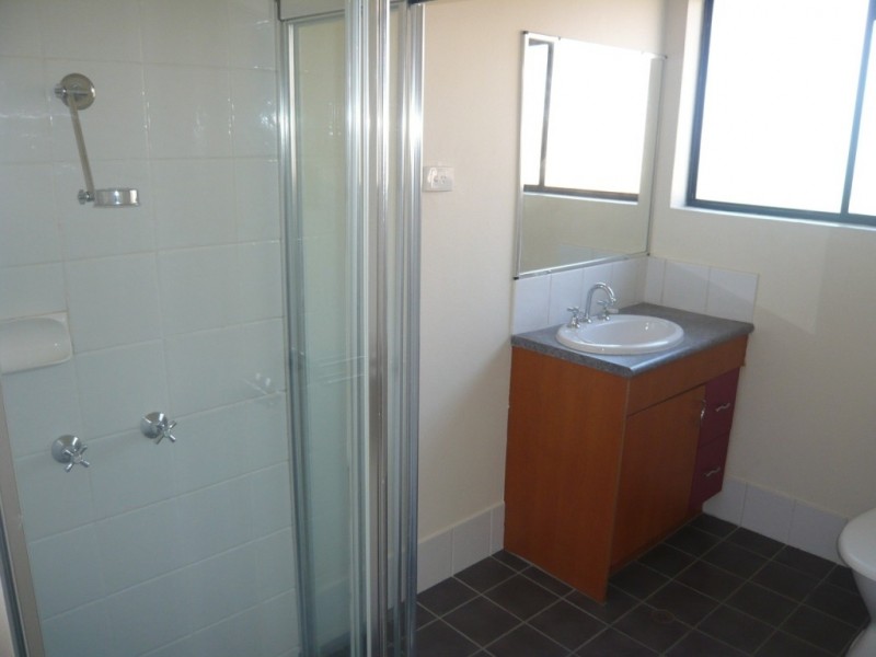 44 Sylvan Rd, Toowong QLD 4066