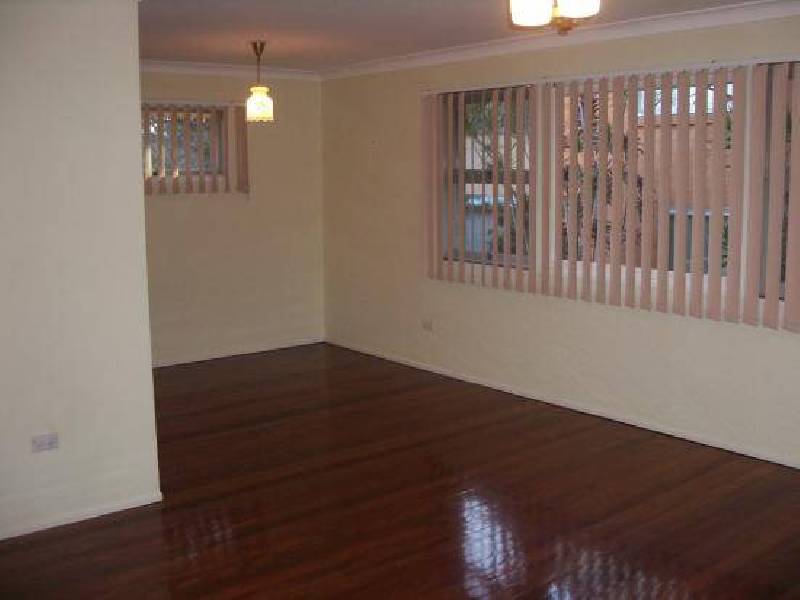 16 Nagle Street, Upper Mount Gravatt QLD 4122