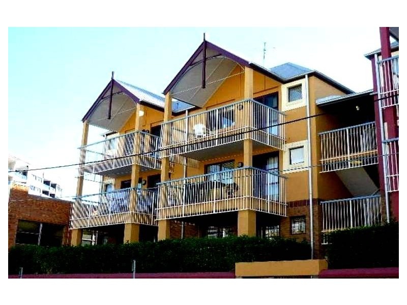 16 Phillips St, Spring Hill QLD 4000