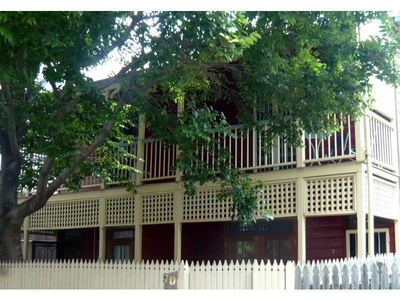 68 Berry St, Spring Hill QLD 4000