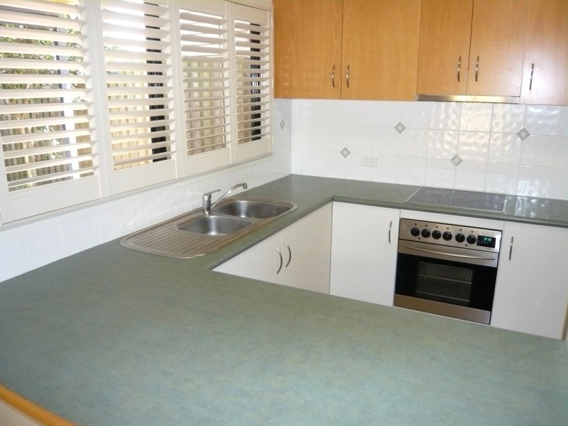 81 Kirkland Ave, Coorparoo QLD 4151