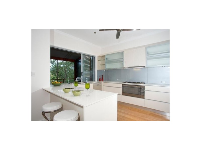 26 Paterson Street, Seventeen Mile Rocks QLD 4073