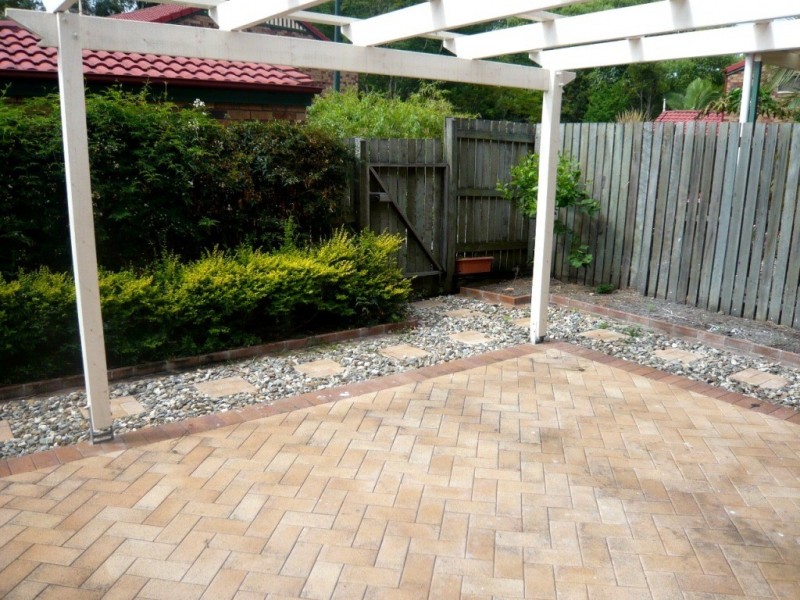 Arana Hills QLD 4054