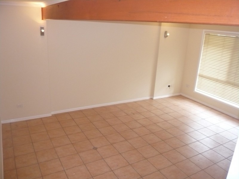 Arana Hills QLD 4054