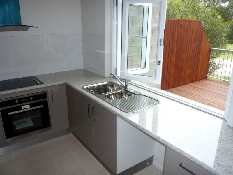 2/51 Railway Pde, Mitchelton QLD 4053