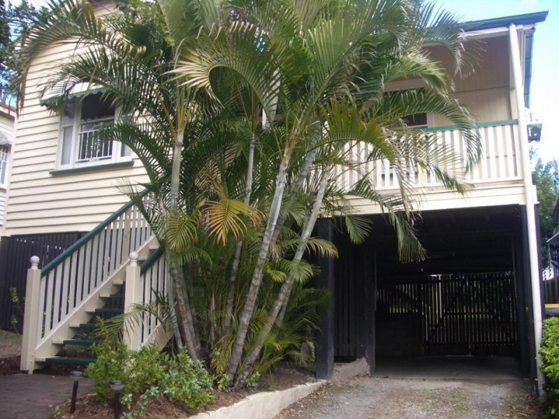 17 Stewart Street, Hawthorne QLD 4171