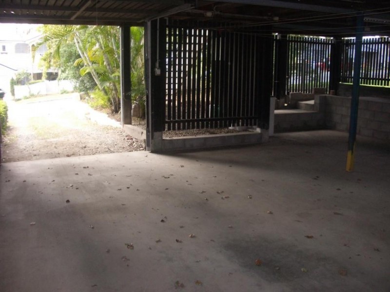 17 Stewart Street, Hawthorne QLD 4171