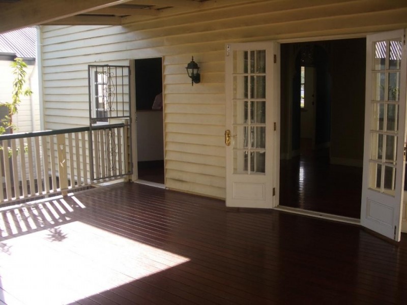 17 Stewart Street, Hawthorne QLD 4171