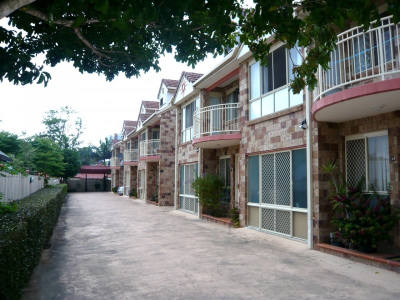 12 Middle St, Highgate Hill QLD 4101