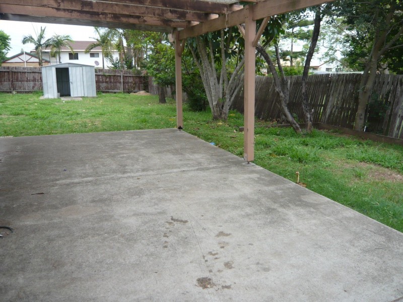 14 Nigel St, Redbank Plains QLD 4301