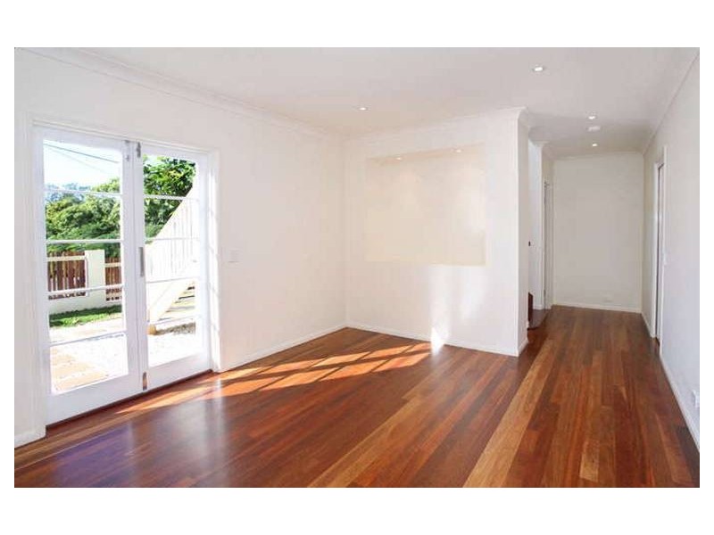 46a Dover St, Hawthorne QLD 4171