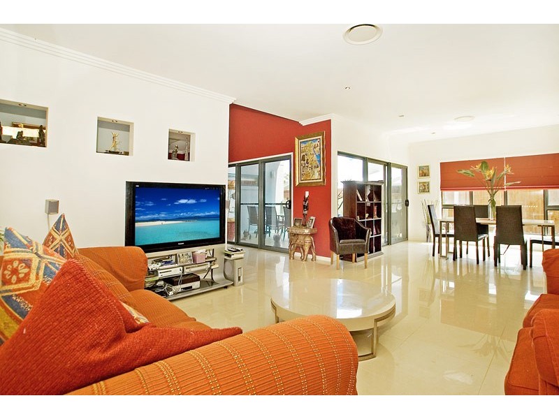 17 Peregrine Cres, Coomera QLD 4209