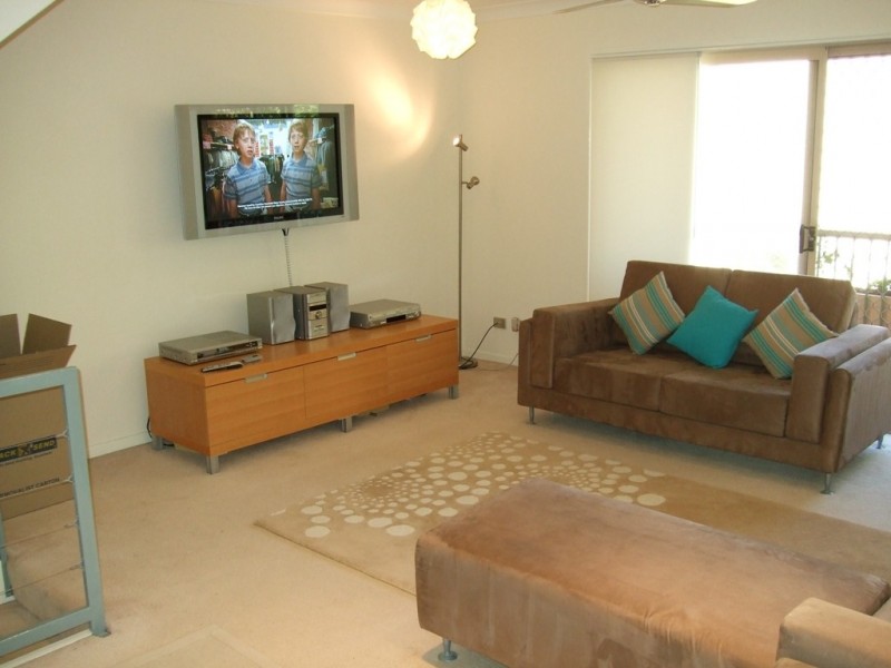 1/60 Mitre St, St Lucia QLD 4067