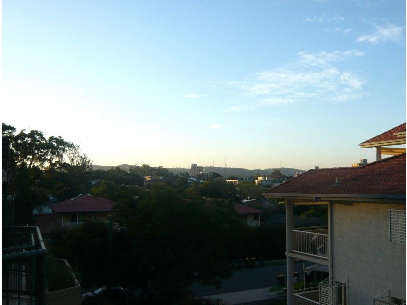 1/60 Mitre St, St Lucia QLD 4067